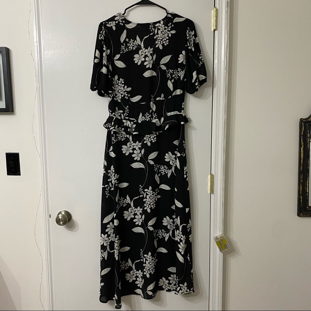 Express Floral Ruffle Waist Duster - Picture 7 of 7